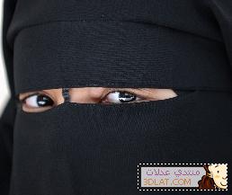 شاب يرتدي النقاب ليتحرش بالنساء في المسجد