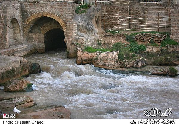 مدينة ايرانية تجري من تحتها الأنهار .. سبحان الله