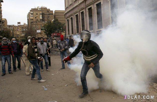 صور اشتباكات بين الأمن ومحتجين في القاهرة لليوم الثاني