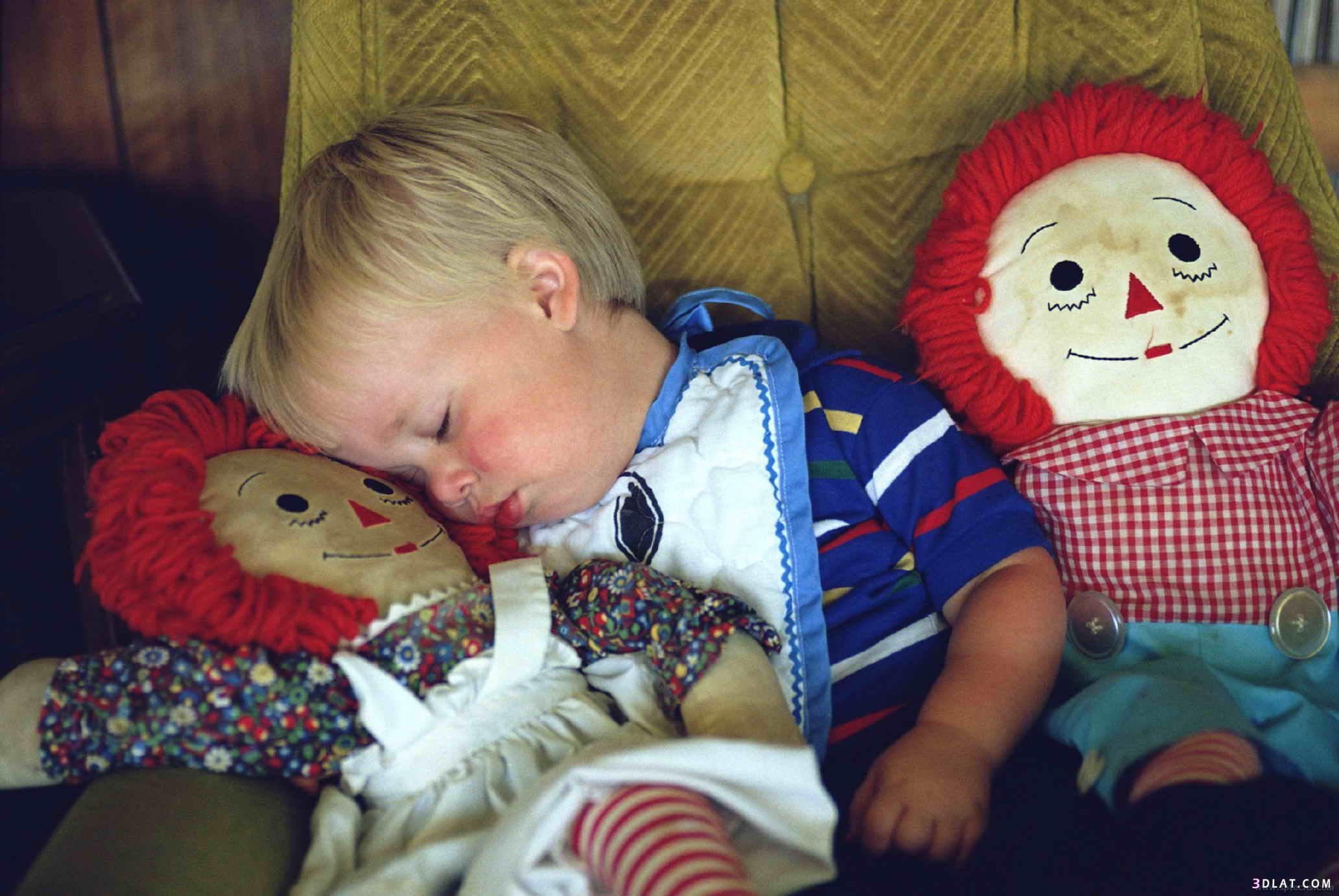 خطورة نوم الأطفال في السيارة