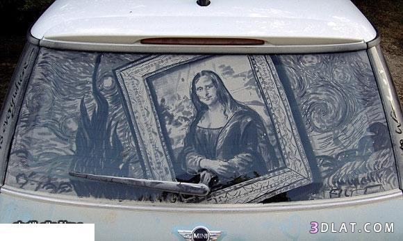 فن الرسم على السيارات المتسخه