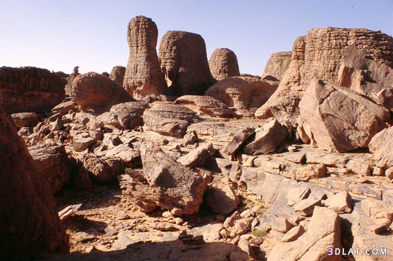 سحر الطاسيلي ...الصحراء الجزائرية