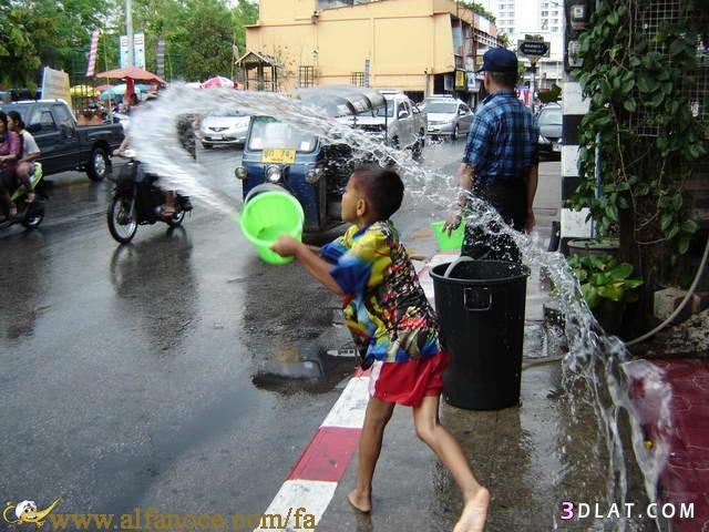 عيد الماء بتايلاند