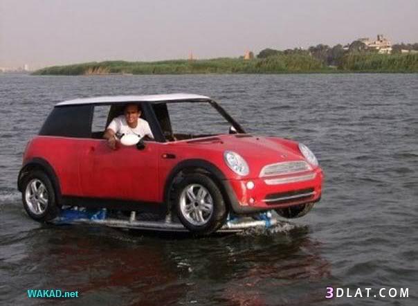 سيارة تتجول على سطح نهر النيل