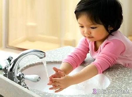 كيف نقنع الطفل بضرورة غسل اليدين؟؟؟