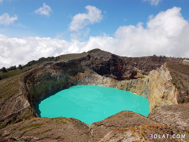 البحيرات العجيبة الملونة في اندونيسيا بالصور الكتير