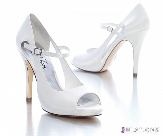 احذية وصنادل بيضاء رائعة صنادل انيقة باللون الأبيض موديلات احذية بيضاء 2024