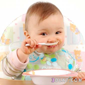 كيف تقدمين الأكل لطفلك أول مرة