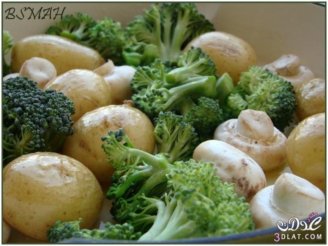طريقة عمل Mini Potato With Broccoli And Mushrooms , سريعة التحضير رائعة