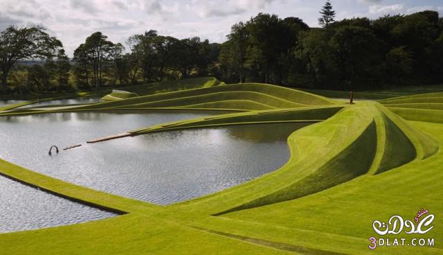 حدائق غاية في الجمال والتصميم,تصميم الفنان تشارلز جينكس