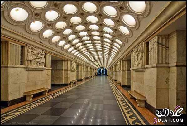 محطة مترو موسكو اشبه بالقصور والمتاحف