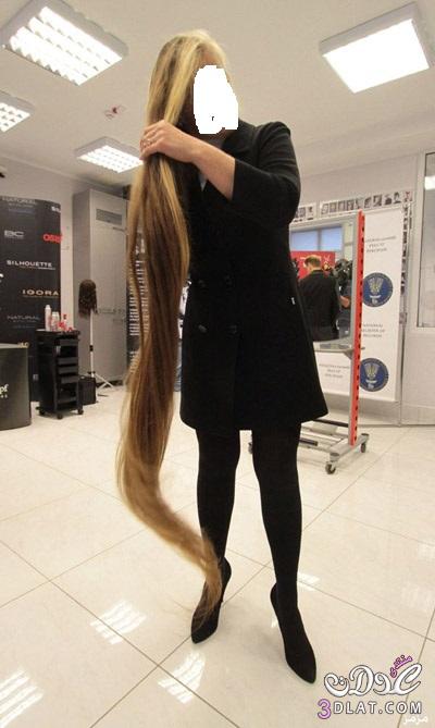 فتاة أوكرانية تجذب أنظار العالم بطول شعرها