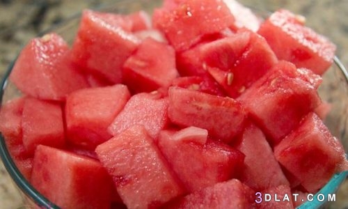 البطيخ الأحمر والاصفر وفوائدة ، فوائد قشر البطيخ أضرار البطيخ.