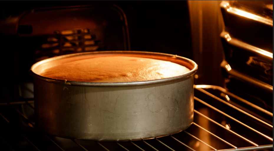 تحضير الكيكة العادية الهشة بالشوكولاتة بالخطوات والصور،طريقة عمل الكيكة الع