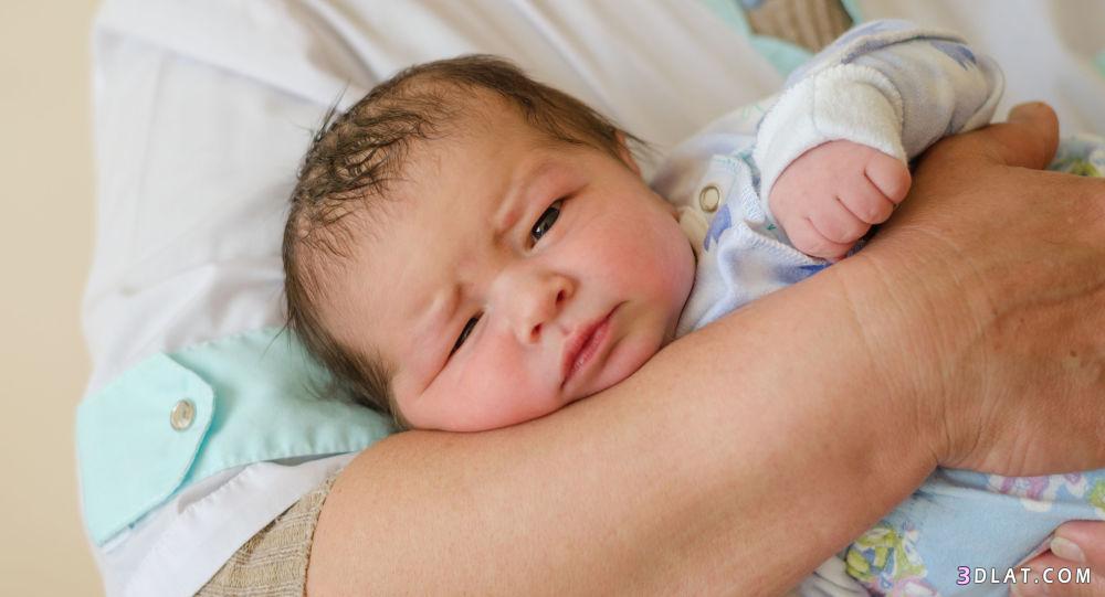 كيف أفهم طفلي حديث الولادة؟