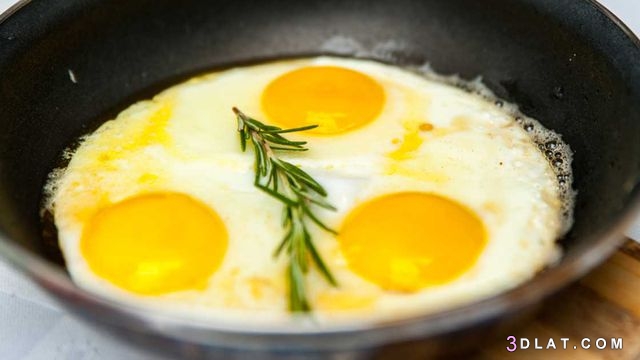 طريقه عمل بيض عيون بالجبن الذائبة ، البيض العيون بالجبن للعشاء أو الفطور ال