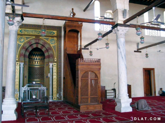 هل الدعاء في محراب مسجد عمرو بن العاص -بمصر- مستجاب؟