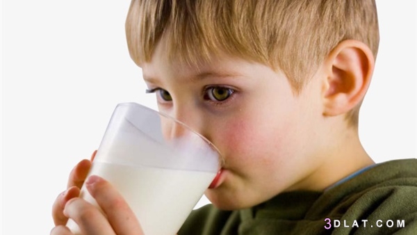 توقفى عن الحليب عند هذه العراض،أعراض تُشير إلى ضرورة توقفك عن شرب الحليب! أ