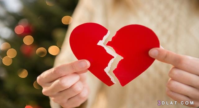 يحرم على المرأة طلب الطلاق الا بسبب ، ومن أسباب طلب الطلاق.
