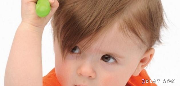 تساقط الشعر عند الأطفال، سبب تساقط شعر الطفل ، علاج سقوط طفلك 2024