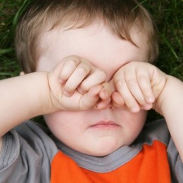 حساسية العين عند الاطفال اعراض حساسية العين عن الاطفال