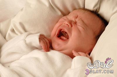 كيف تتعاملين مع بكاء طفلك واضطراب نومه ؟