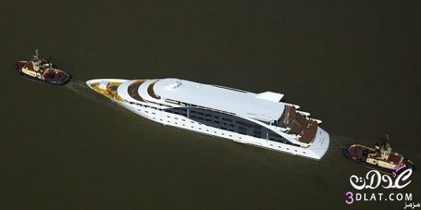 بالصور اول فندق عائم يبحر فى مياه نهر التايمز فى لندن