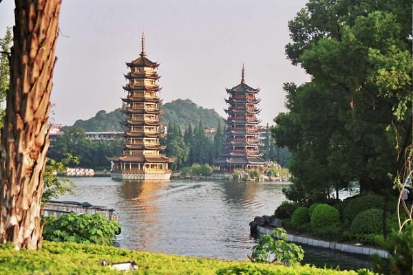 السياحة فى مدينة   قويلين الصينية شاهد بالصور اجمل المدن الصينية   مدينة قويلين