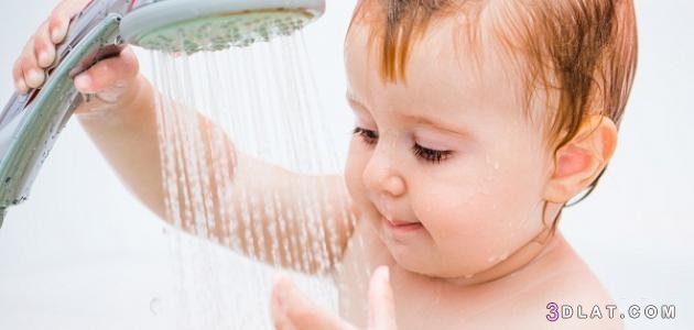 استحمام طفلك الصغير مرحلة بمرحلة
