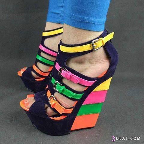 أحذية وصنادل بألوان الصيف المميزة  2024 اجمل الاحذية والصنادل لصيف 2024