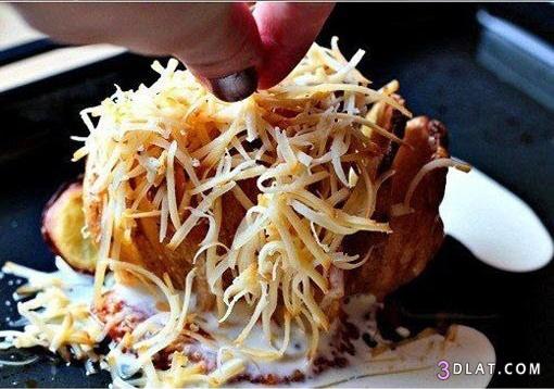 طريقة جديدة لعمل البطاطس,بطاطس بالزبدة و الجبنة 2024