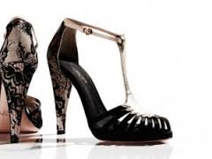 لمسة الدونتال في أحذية نسائية جميلة جدا