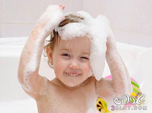 بخطوات بسيطه سيتعلم طفلك الاستحمام لوحده !