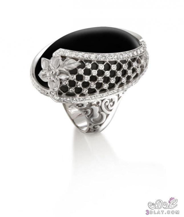 الأسود مع الماس 2024... مجوهرات على مختلف أشكالها وألوانها الألماس سحر لا يُقاوم!