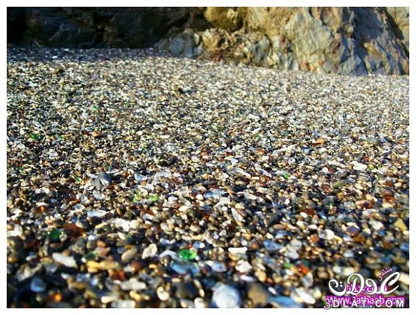 شاطئ من الزجاج في كاليفورنيا , شاطيء الزجاج المميز في كاليفورنيا