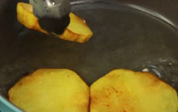بالصور طريقة عمل المسقعة بالباذنجان والبطاطس ،سهل الطرق لعمل صينية المسقعة