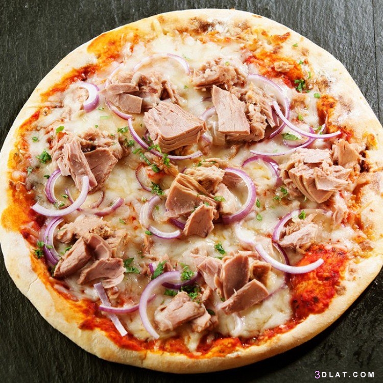 طريقة عمل بيتزا التونة ،تحضير بيتزا التونة أسهل طرق البيتزا
