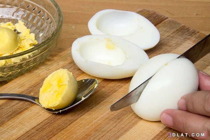 تزيين حبات البيض للاطفال , طريقه جديده لتزيين البيض للاطفال