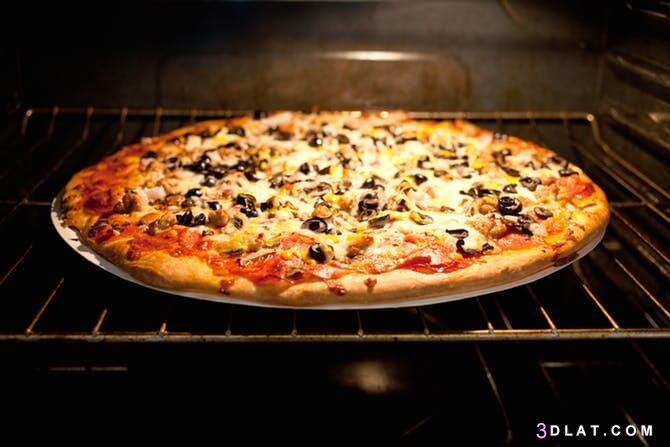 بالصورطريقة عمل البيتزا مثل المطاعم في 10 دقائق فقط .. طريقة عمل عجينة البي