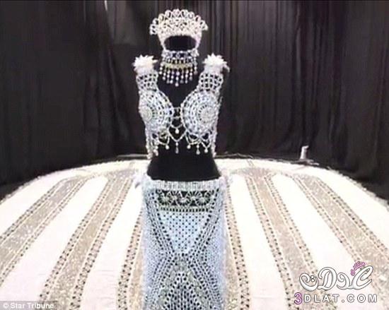 صور أكبر فستان زفاف في العالم الذي استغرق صنعه 3 سنوات