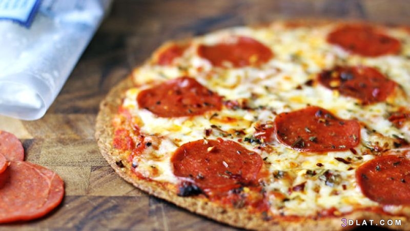 طريقة عمل بيتزا البيبروني بدون عجين