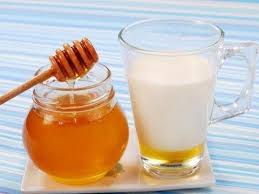 الحليب وعسل النحل للقضاء على النحافه ، فائدة تناول الحليب وعسل النحل لزياد