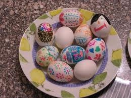 تلوين البيض طرق تلوين البيض لشم النسيم افكار لتلوين البيض للاطفال فى شم النسيم
