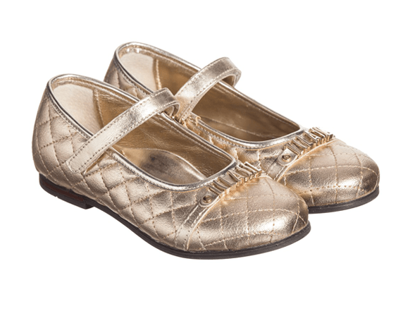 تشكيلة رائعة لأروع أحذية للبنوتات ، أحذية أنيقة للاميرات ، كلوكشن احذية بنات 2024