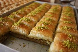 طريقة عمل بقلاوة سورية,طريقة عمل حلوى رمضان,كيفية عمل حلوى البقلاوة السورية
