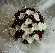باقات ورد للعرايس أجمل باقات الورود للعرائس 2024 باقات ورد جميلة للعروس