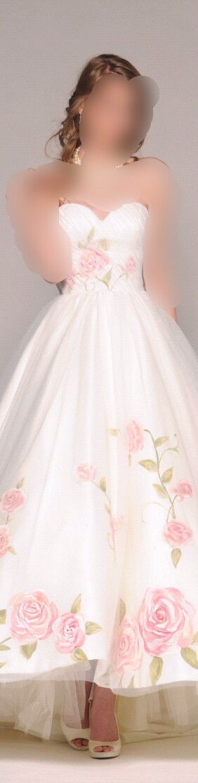 فساتين زفاف منقوشه بالورود بالوان رائعه ، فستان زفاف هذا العام بالالوان