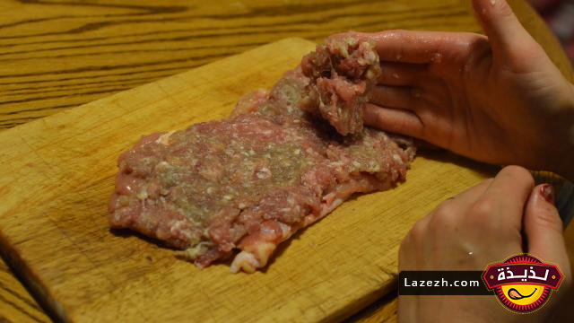 رول اللحم بالبيض بالصور,طريقة عمل رول اللحم بالبيض تكفي لـ30 شخص