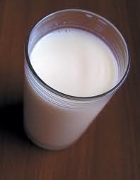 فوائد الحليب الرائب للصحة والجسم