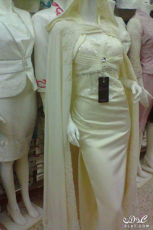 البدرون لباس تقليدي جزائري تتألق به العروس الجزائرية يوم عرسها